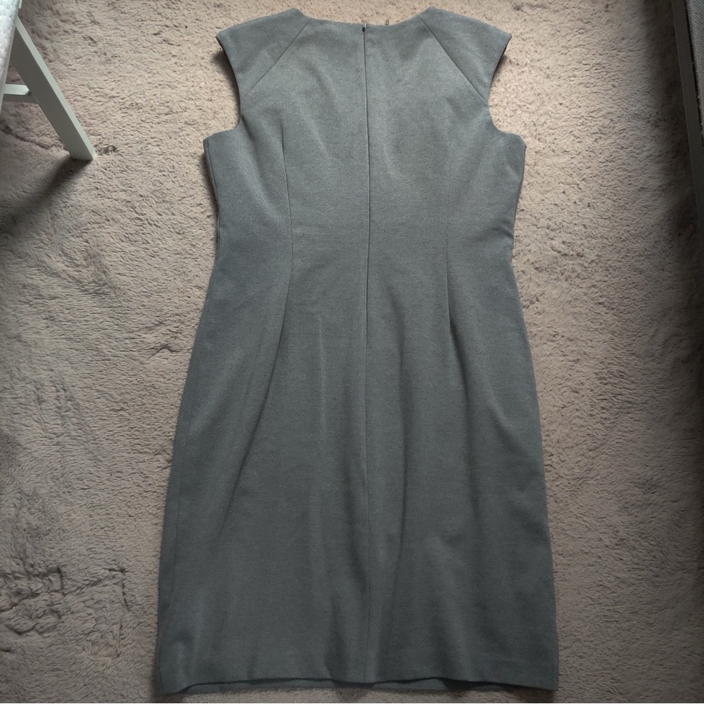 Calvin Klein Gray pleated Sheath Dress with Cap Sleeves and horseshoe Neck Sz 14 - Picture 5 of 5